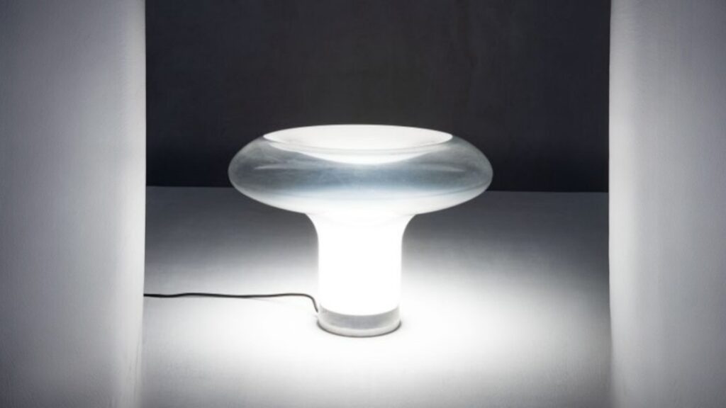 lampada-da-tavolo-mod-lesbo-di-angelo-mangiarotti-per-artemide-anni-60