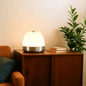 Lampada da Tavolo Anni 70 in metacrilato e alluminio cromato