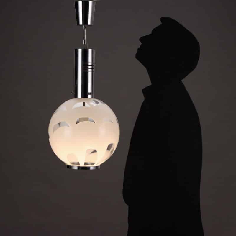 Lampada space age in vetro soffiato e metallo