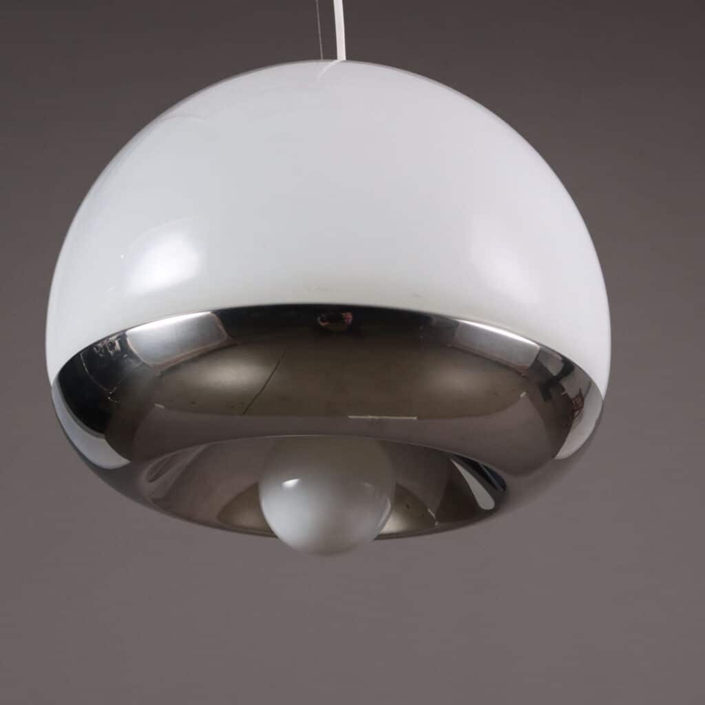 Lampada a Soffitto degli Anni '70 in vetro bianco e metallo cromato