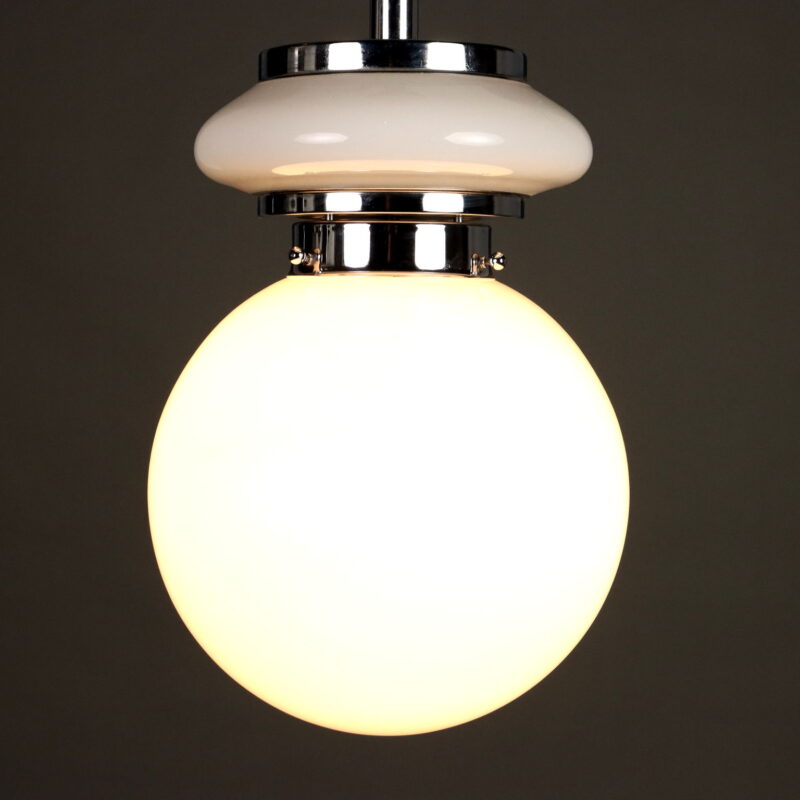 Lampadario in Vetro Bianco Anni 70