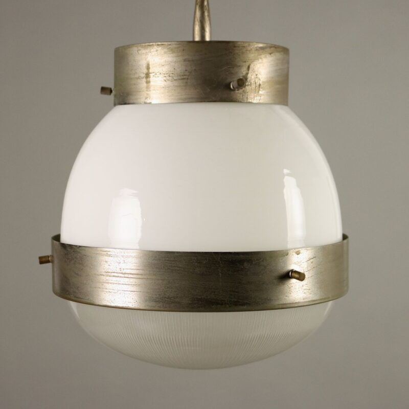 Lampadario 'Delta' di Sergio Mazza per Artemide